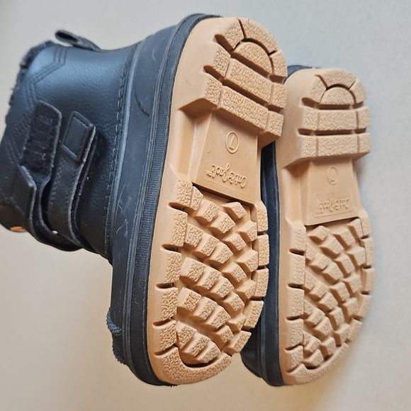 Cat & Jack Black Snowboots - Picture 10 of 11